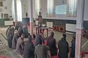 تکاب : برگزاری کلاس های آموزشی- ترویجی کنترل و پیشگیری بیماری تب برفکی  ویژه دامداران   روستاهای شهرستان 