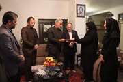  دیدار با خانواده شهداء در هفتمین روز از  ایام دهه مبارک فجر