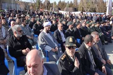 گزارش تصویری از حضور دکتر کامیار داهیم ، مسئول دفتر نمایندگی ولی فقیه ،کارکنان و  بسیجیان اداره کل  