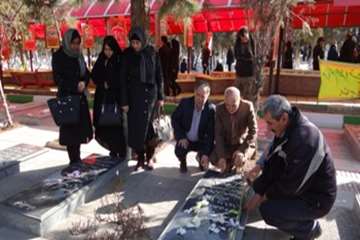گزارش تصویری از حضور دکتر کامیار داهیم ، مسئول دفتر نمایندگی ولی فقیه ،کارکنان و  بسیجیان اداره کل  