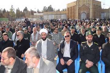 گزارش تصویری از حضور دکتر کامیار داهیم ، مسئول دفتر نمایندگی ولی فقیه ،کارکنان و  بسیجیان اداره کل  