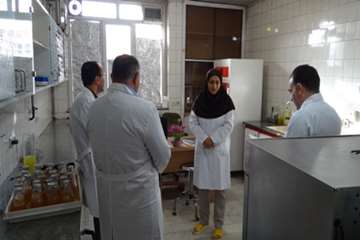 گزارش تصویری بازدید دکتر رفیعی پور ریاست سازمان دامپزشکی کشور از آزمایشگاه ممتاز منطقه ای اداره کل د
