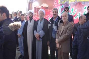 گزارش تصویری از حضور دکتر کامیار داهیم ، مسئول دفتر نمایندگی ولی فقیه ،کارکنان و  بسیجیان اداره کل  