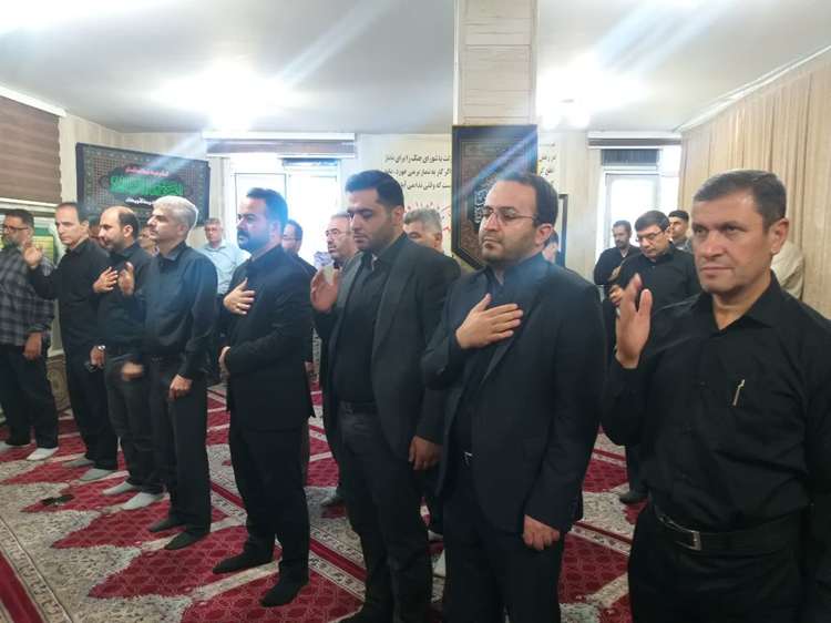 برگزاری مراسم زیارت عاشورا در اداره کل دامپزشکی استان