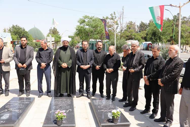 آغاز به کار سرپرست جدید اداره کل دامپزشکی آذربایجان غربی با تجدید میثاق با شهدا 