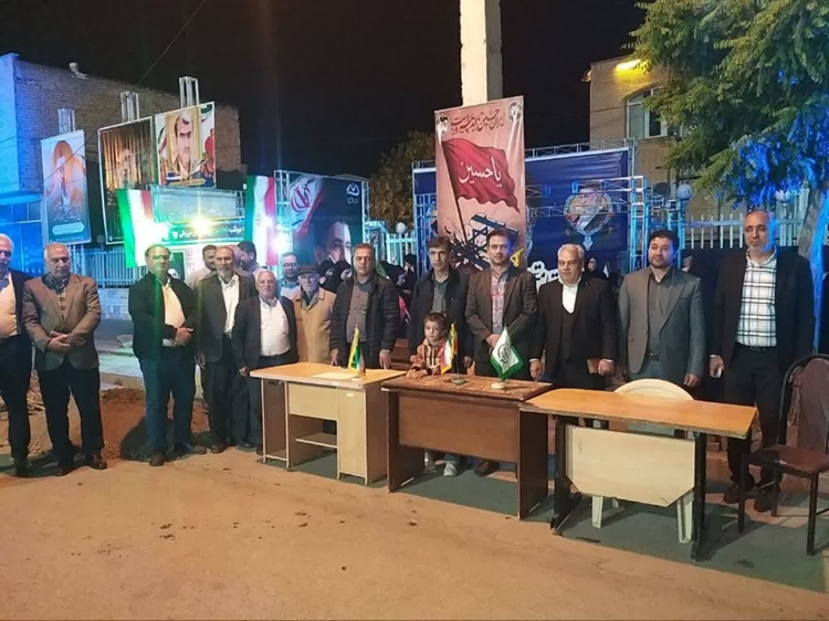 برپایی میز ارتباطات مردمی شبکه دامپزشکی شهرستان پلدشت در رزمگاه شبانه